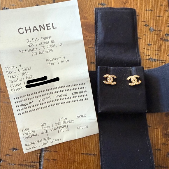 CHANEL CC Earrings - Picture 4 of 4